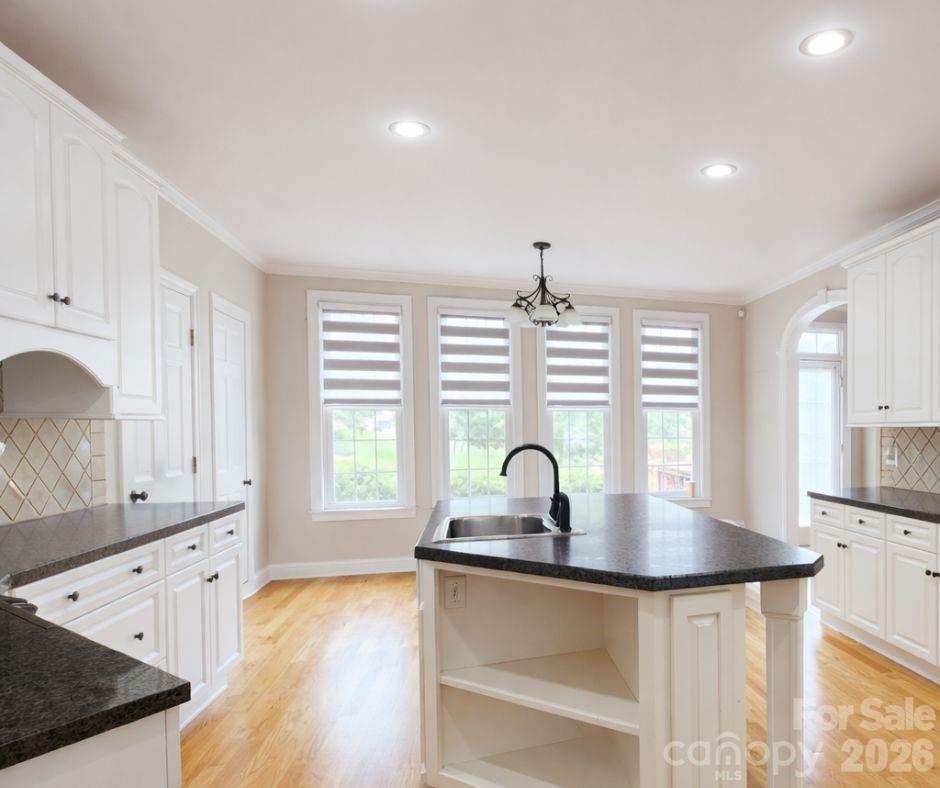 1081 Horse Rock Road Hickory, NC 28602 - Photo 7 of 30