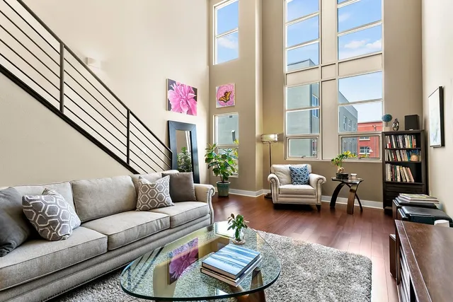 $3,599 | 949 East Santa Ana Boulevard, Santa Ana, CA 92701