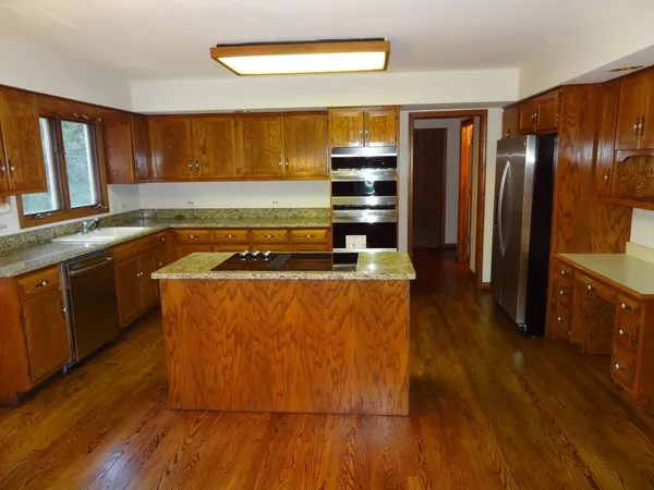 $3,990 | 2619 Modaff Road, Naperville, IL 60565