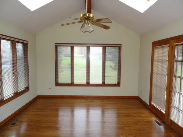 $3,990 | 2619 Modaff Road, Naperville, IL 60565