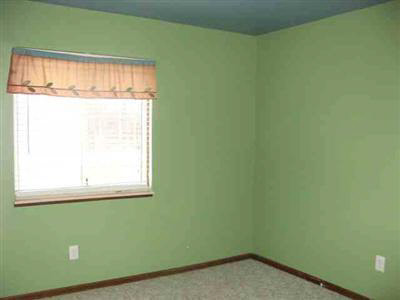 13336 Torrey Road Fenton, MI 48430 - Photo 6 of 8 20156284-5.JPG