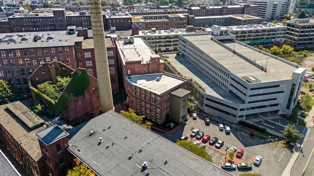 $250,000 | 200 Market Street, Unit 3002, Lowell, MA 01852