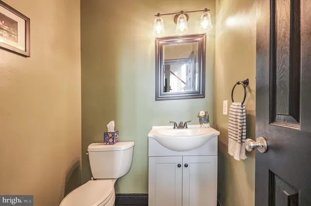 $799,000 | 9193 Crescent Lane, La Plata, MD 20646