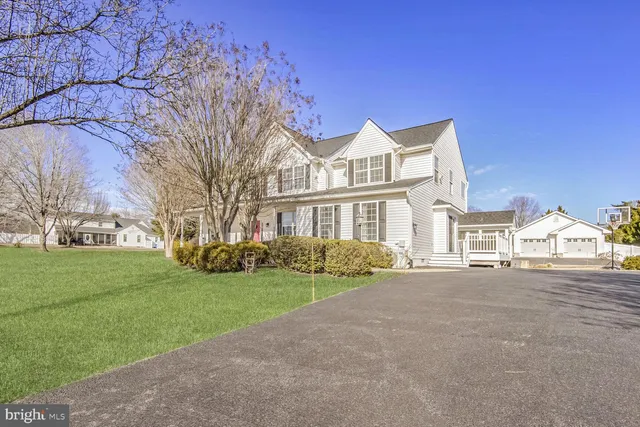 $799,000 | 9193 Crescent Lane, La Plata, MD 20646