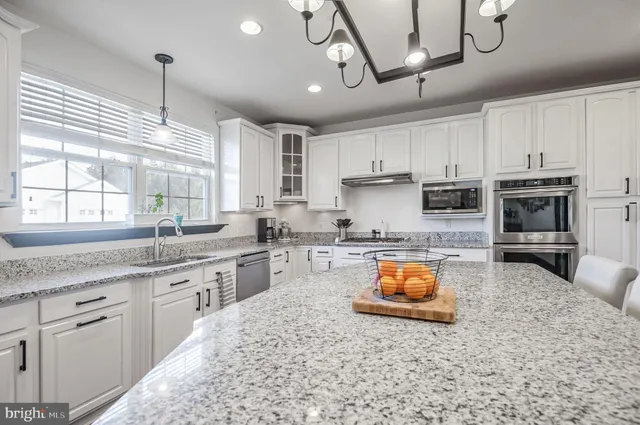 $799,000 | 9193 Crescent Lane, La Plata, MD 20646