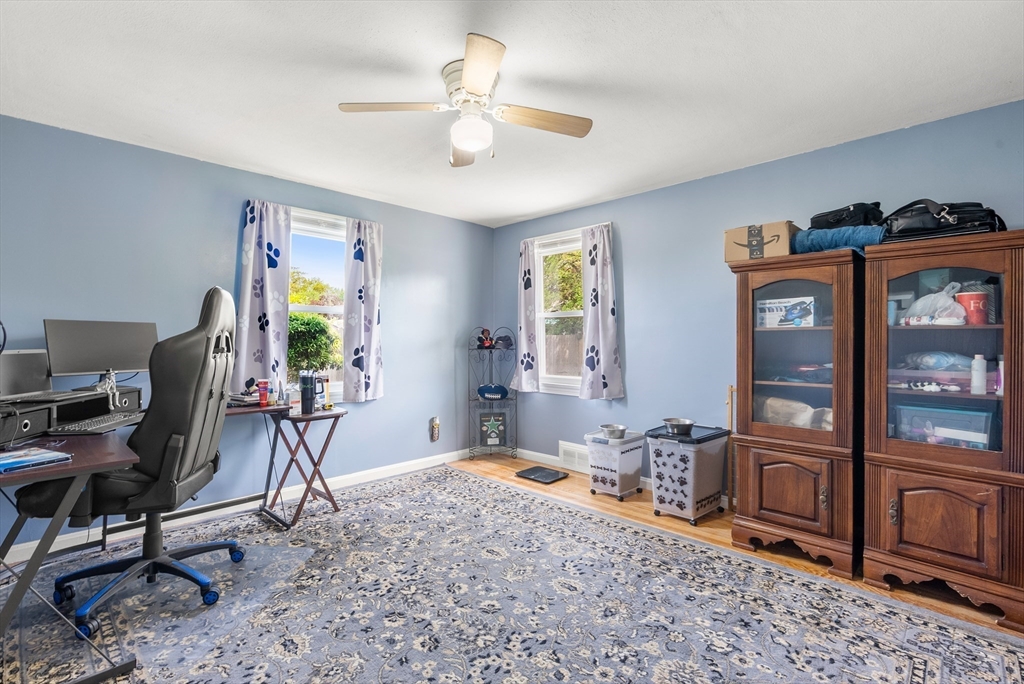 41 Pine Grove Street Springfield, MA 01119 - Photo 15 of 30 Gallery Image 15
