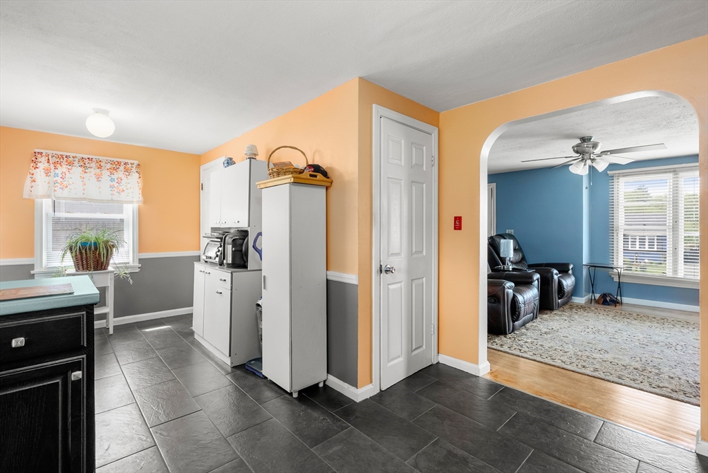 41 Pine Grove Street Springfield, MA 01119 - Photo 10 of 30 Gallery Image 10