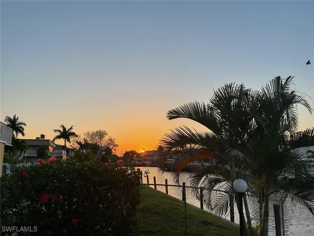 $299,990 | 843 Southeast 46th Lane, Unit 1, Cape Coral, FL 33904