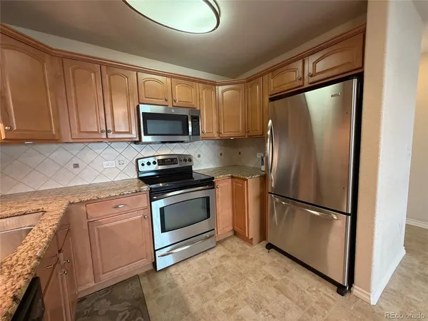 $1,700 | 9625 Center Avenue, Unit 5A, Denver, CO 80247