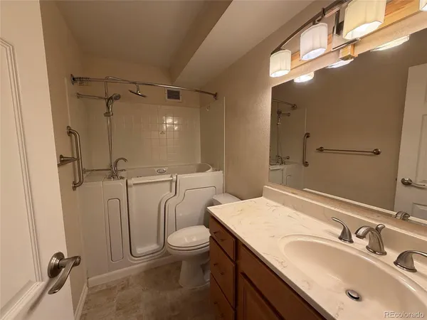 $1,700 | 9625 Center Avenue, Unit 5A, Denver, CO 80247