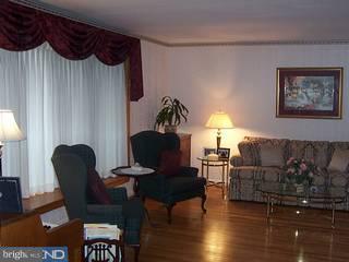 1244 Imperial Road Rydal, PA 19046 - Photo 2 of 6