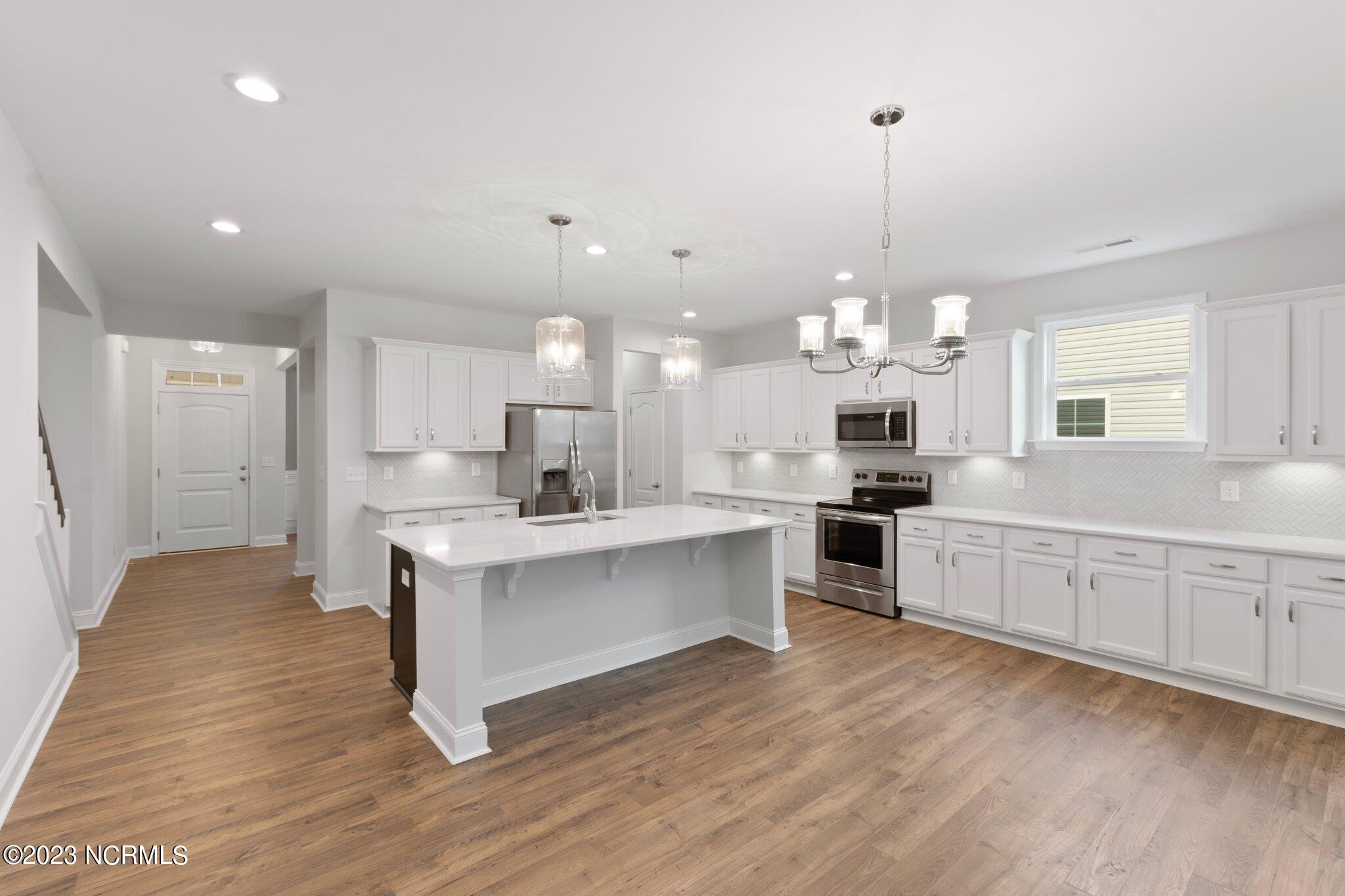 9060 Gardens Grove Road Leland, NC 28451 - Photo 7 of 28 KITCHEN