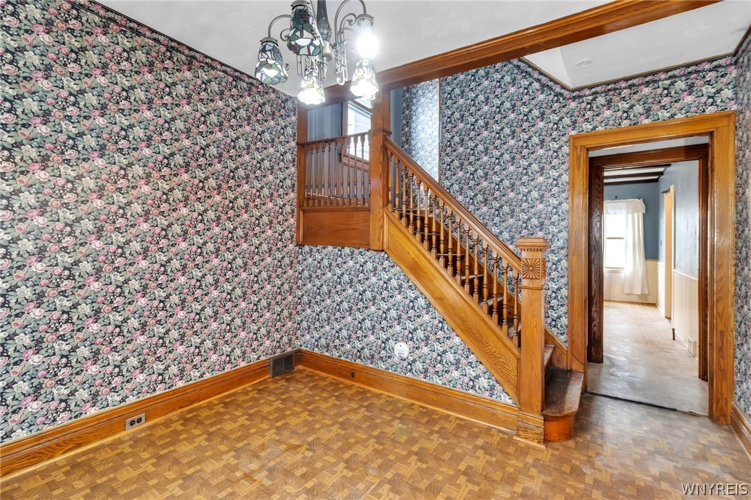 177 Riverside Avenue Buffalo, NY 14207 - Photo 3 of 24