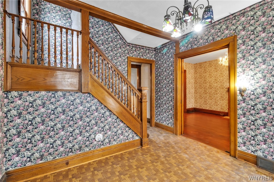 177 Riverside Avenue Buffalo, NY 14207 - Photo 4 of 24