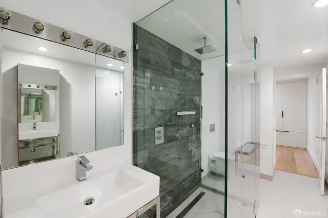 $5,000 | 1875 Mission Street, Unit 109, San Francisco, CA 94103