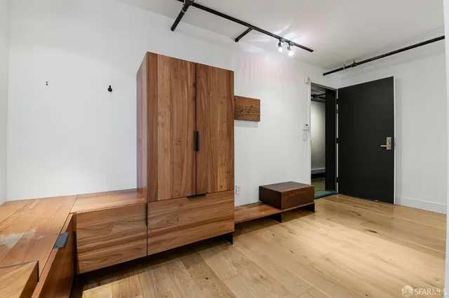 $5,000 | 1875 Mission Street, Unit 109, San Francisco, CA 94103
