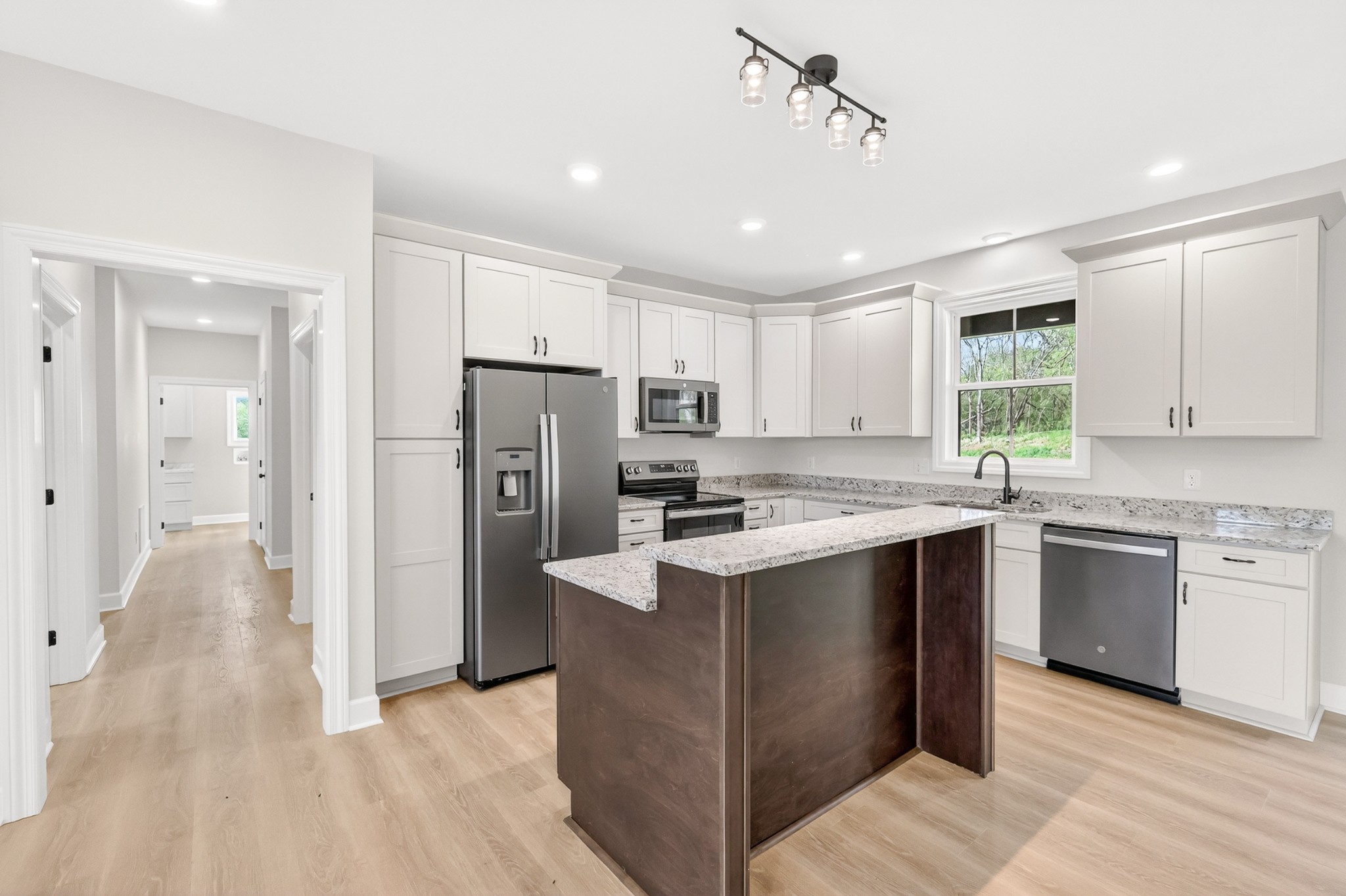 8415 West Sheepneck Road Mount Pleasant, TN 38474 - Photo 12 of 40