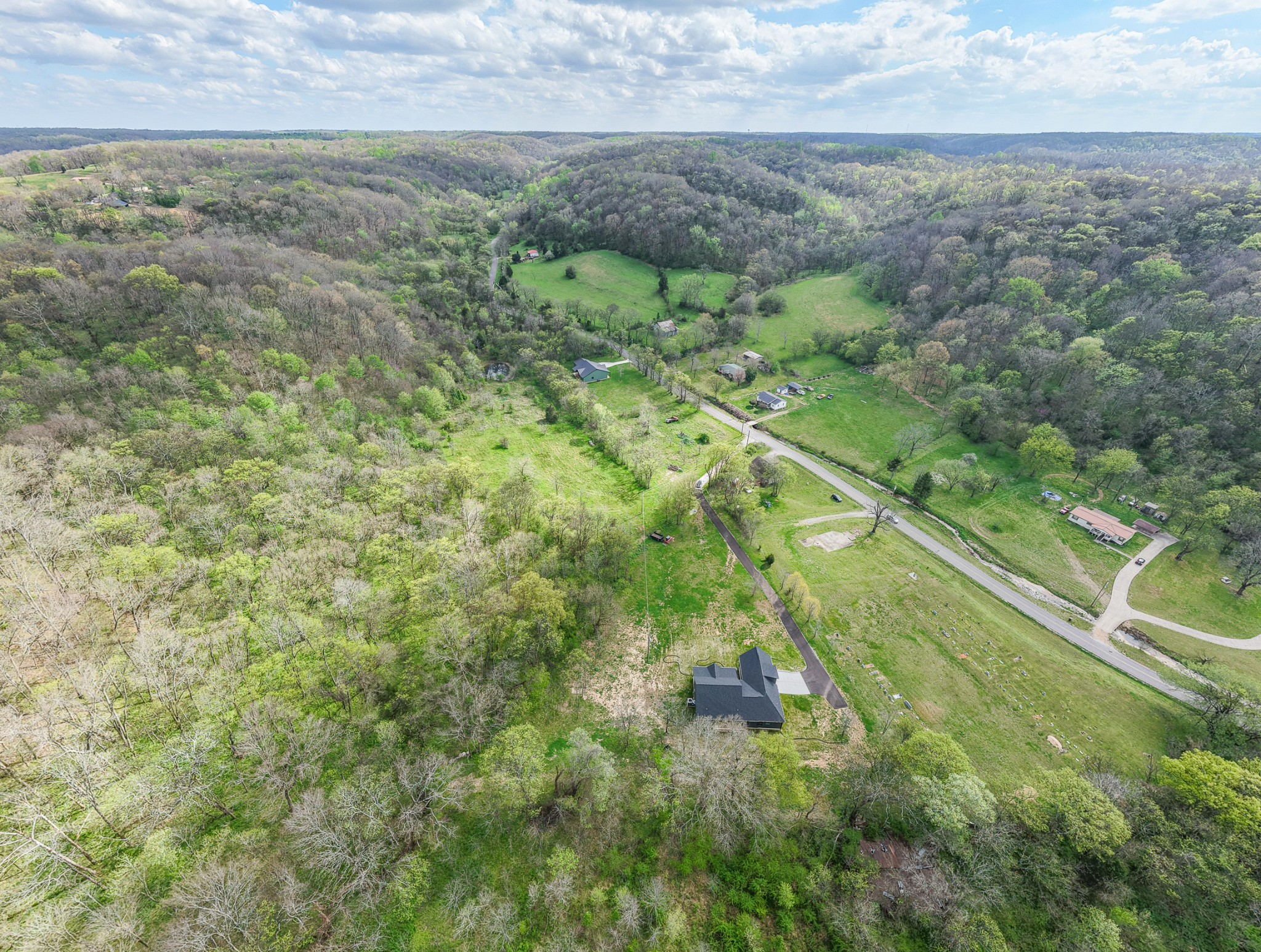 8415 West Sheepneck Road Mount Pleasant, TN 38474 - Photo 32 of 40