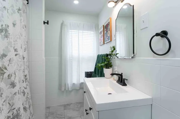 $529,900 | 6 Monroe Court, Gloucester, MA 01930