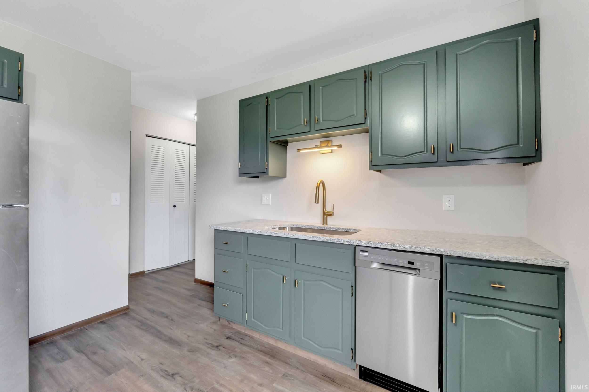 8917 Hemphill Drive Fort Wayne, IN 46819 - Photo 15 of 36