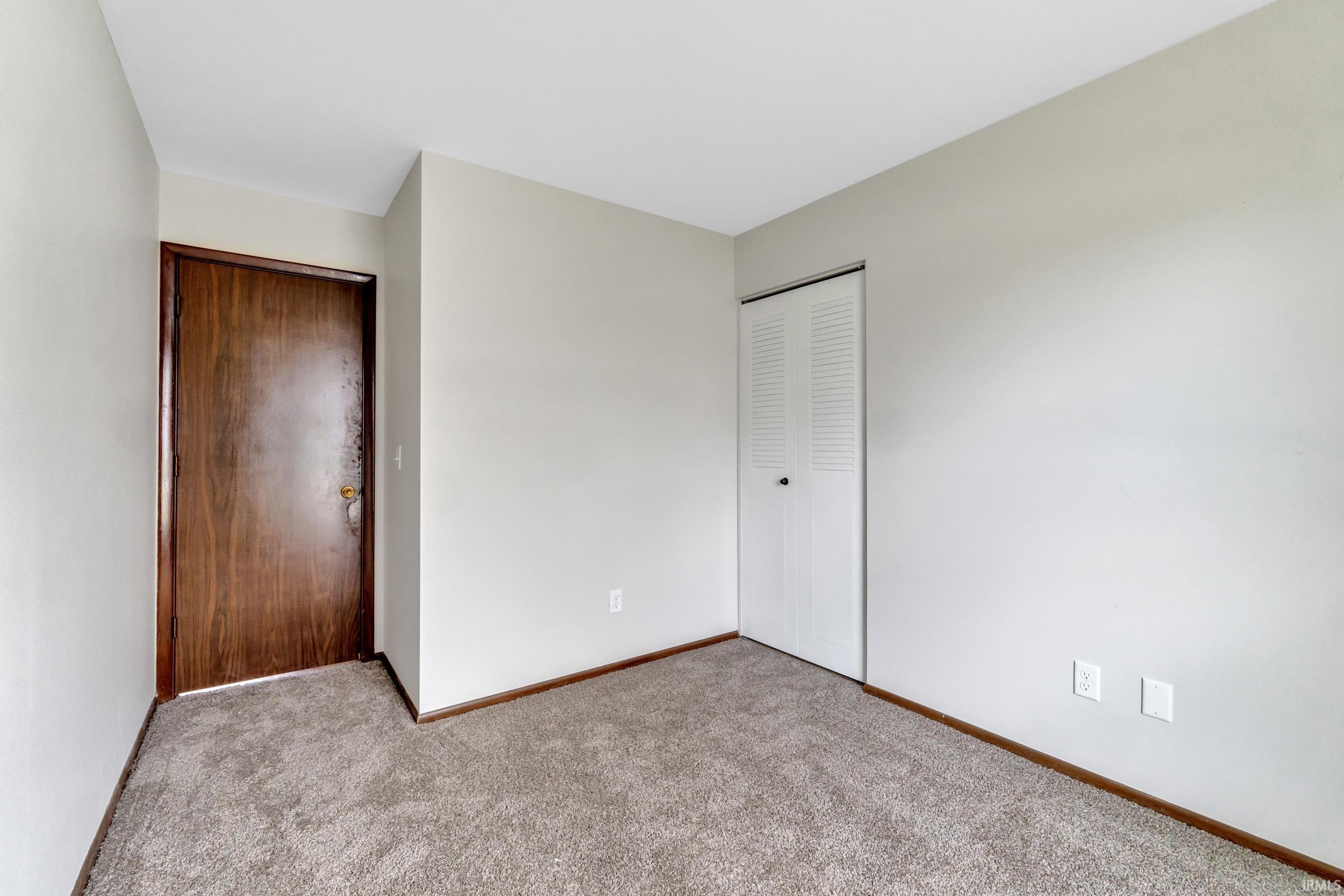 8917 Hemphill Drive Fort Wayne, IN 46819 - Photo 21 of 36