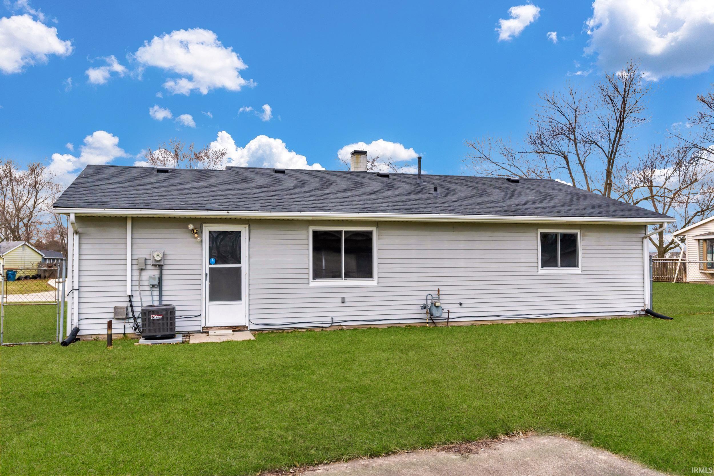 8917 Hemphill Drive Fort Wayne, IN 46819 - Photo 33 of 36