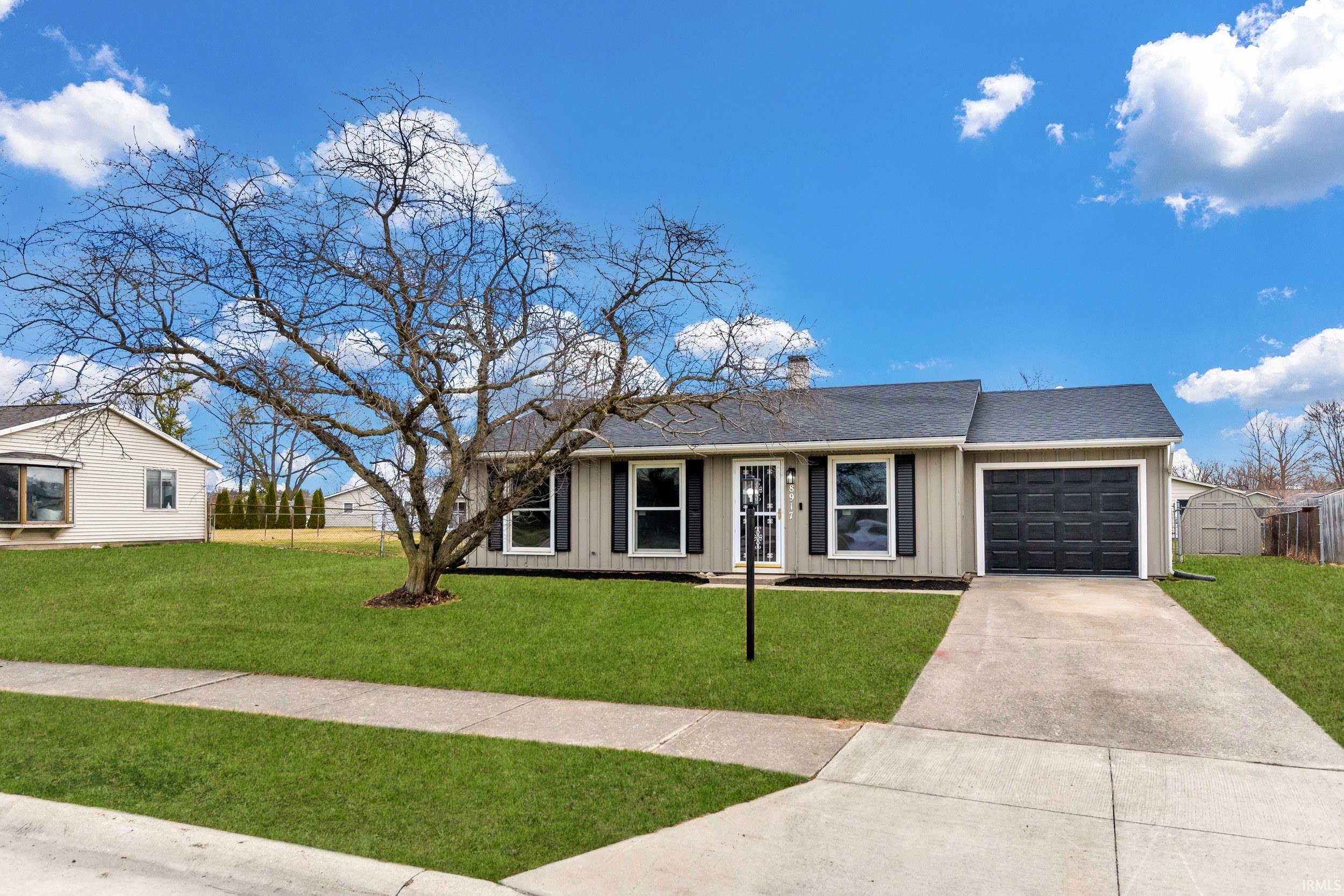 8917 Hemphill Drive Fort Wayne, IN 46819 - Photo 4 of 36