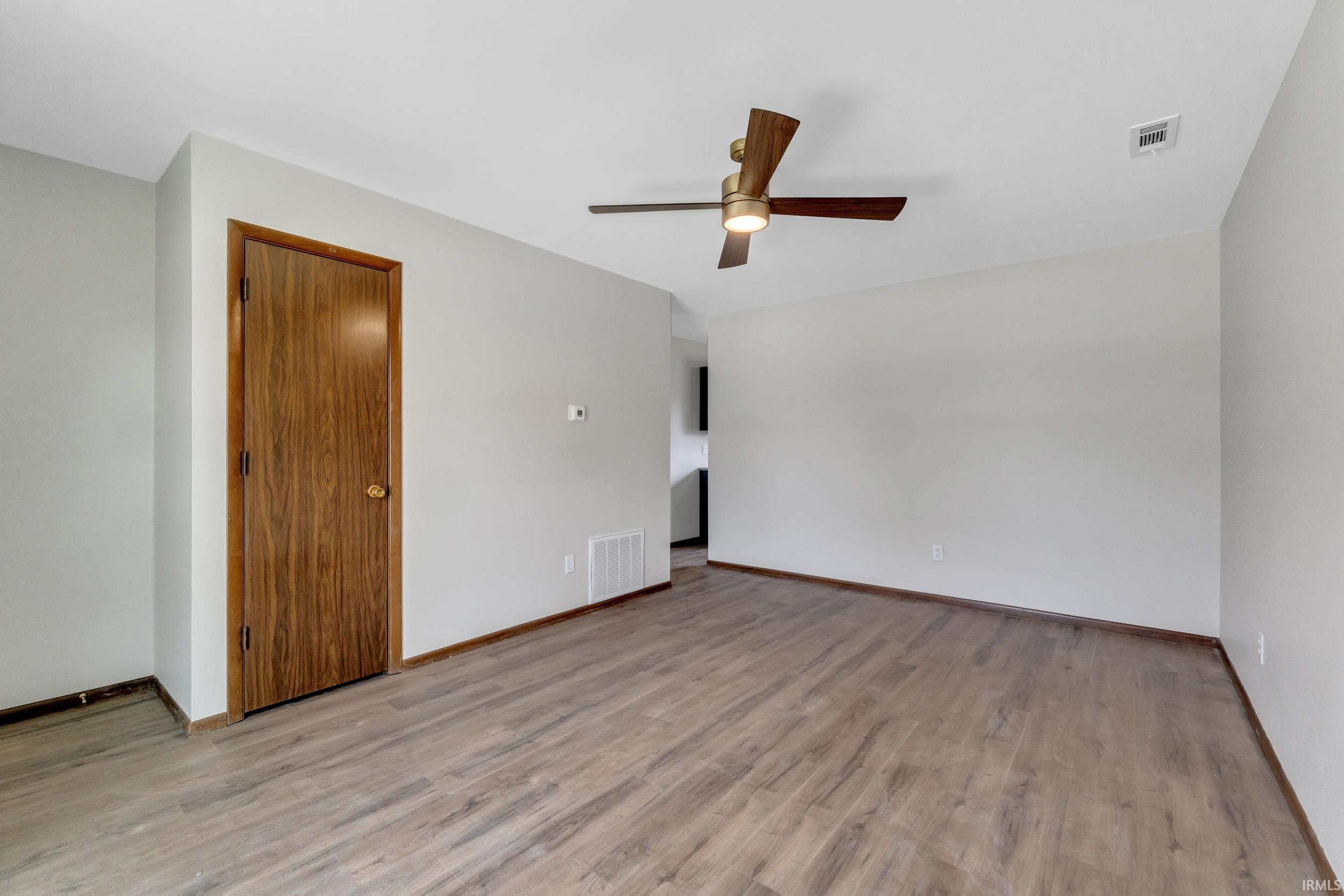 8917 Hemphill Drive Fort Wayne, IN 46819 - Photo 7 of 36