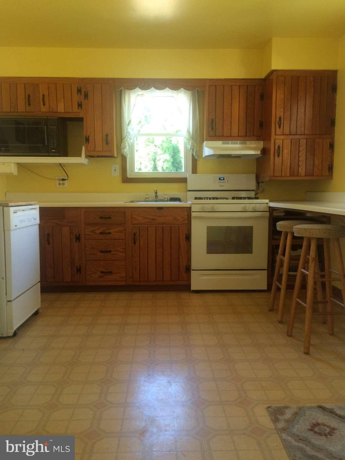 131 North Lynbrook Road Bel Air, MD 21014 - Photo 8 of 25 Kitchen