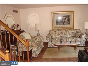 801 Golf Drive Warrington, PA 18976 - Photo 3 of 8