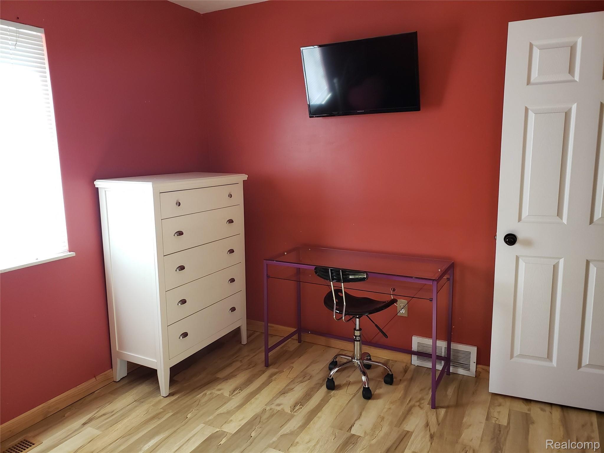 2280 Indian Road Lapeer, MI 48446 - Photo 15 of 35 Cragg5.jpg