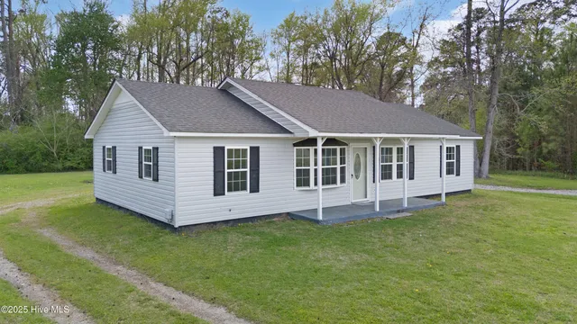 $220,000 | 140 Chinchilla Drive, Bayboro, NC 28515