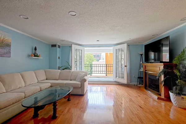 $419,900 | 11 Church Street, Unit 101, Salem, MA 01970