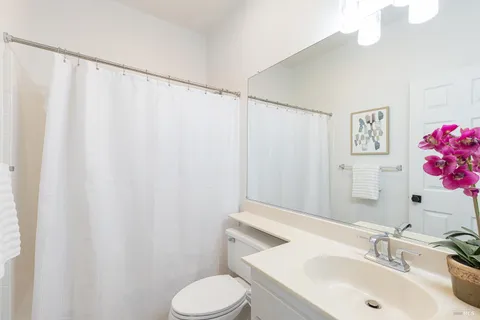 $1,295,000 | 5 Forrester Lane, Yountville, CA 94599