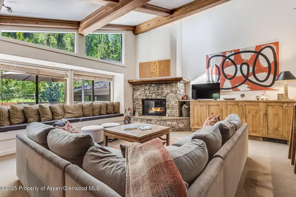 $10,850,000 | 851 Ute Avenue, Unit B, Aspen, CO 81611