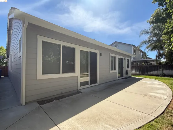 $3,100 | 227 Carter Place, Brentwood, CA 94513