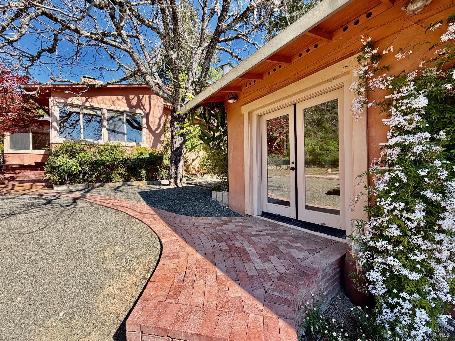 321 Dutch Henry Canyon Road Calistoga, CA 94515 - Photo 29 of 50 a front view of a house with a yard