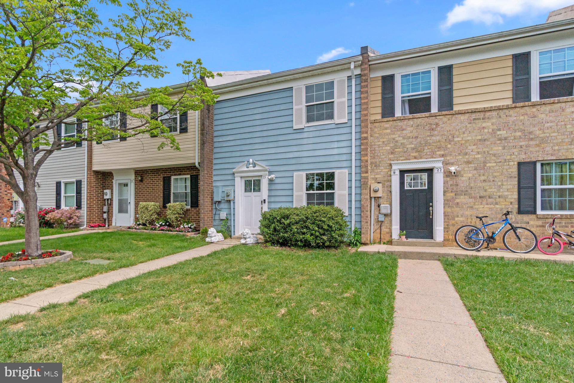35 Vienna Court Frederick, MD 21702 - Photo 2 of 12