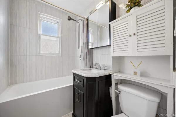 $1,338,888 | 32-03 Clearview Expressway | Bayside