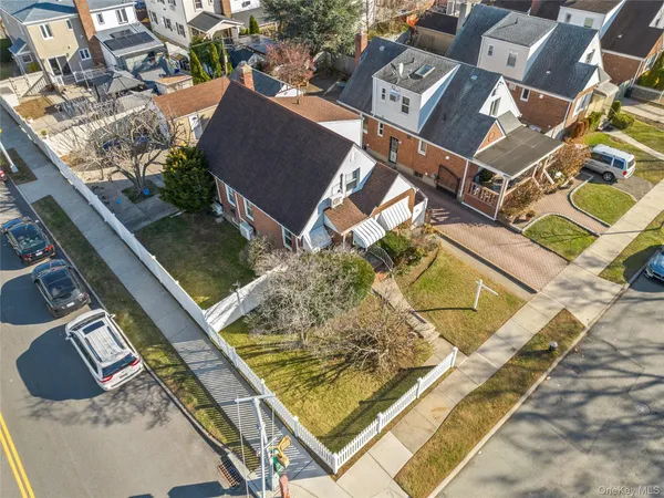 $1,338,888 | 32-03 Clearview Expressway | Bayside