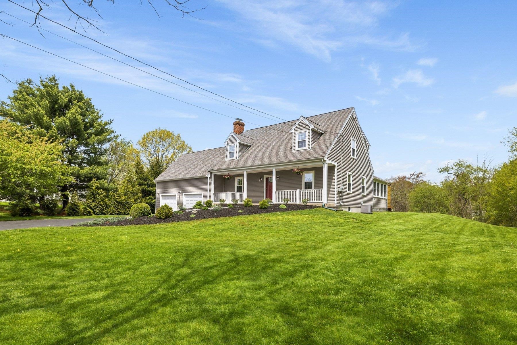 95 Willowbrook Avenue Stratham, NH 03885 - Photo 6 of 58