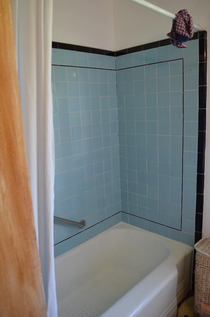 129 Oliver Road Santa Barbara, CA 93109 - Photo 8 of 11 Oliver Bath