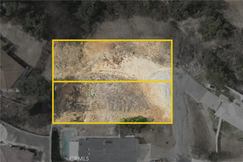 21 Judy Ann Drive Riverside, CA 92505 - Photo 9 of 20 a picture of a bathroom with a bathtub and shower