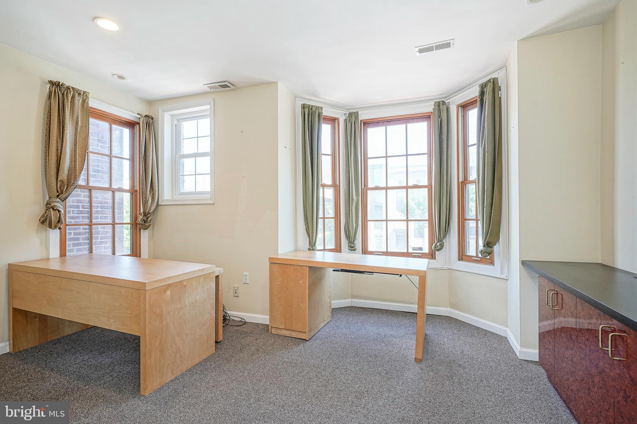 526 Cooper Street Camden, NJ 08102 - Photo 14 of 37