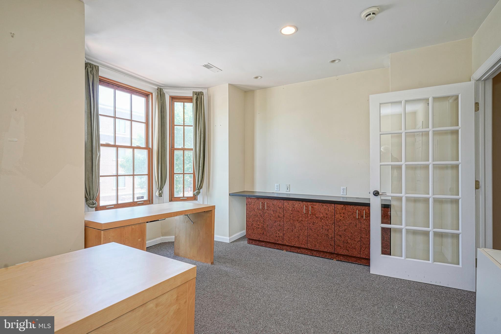 526 Cooper Street Camden, NJ 08102 - Photo 15 of 37
