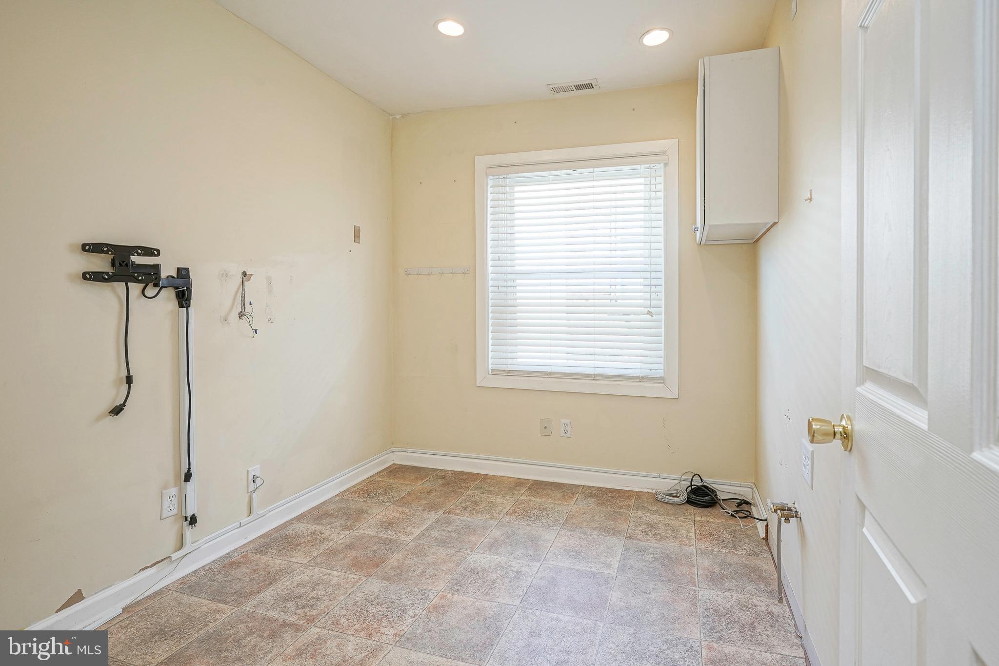526 Cooper Street Camden, NJ 08102 - Photo 22 of 37