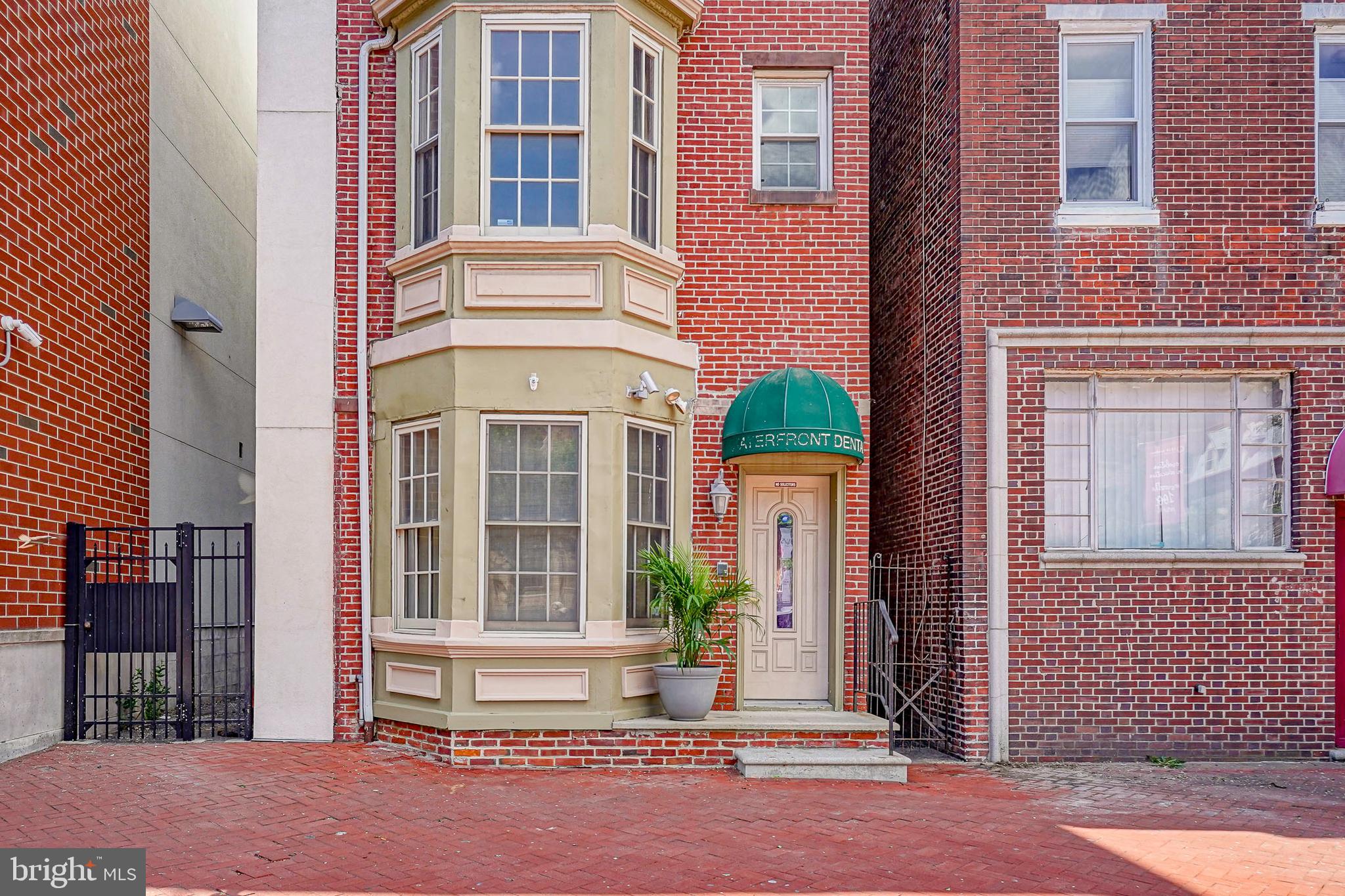 526 Cooper Street Camden, NJ 08102 - Photo 3 of 37