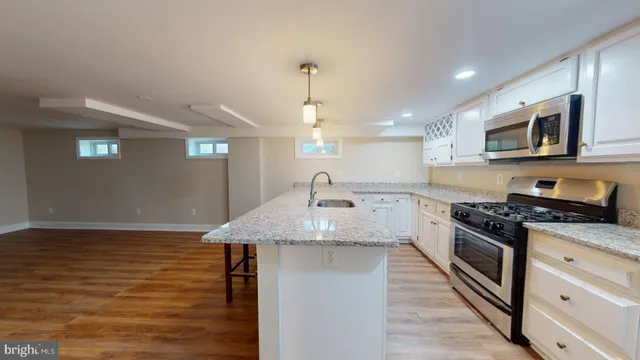 $2,050 | 1210 North Kenilworth Street, Unit 9, Arlington, VA 22205