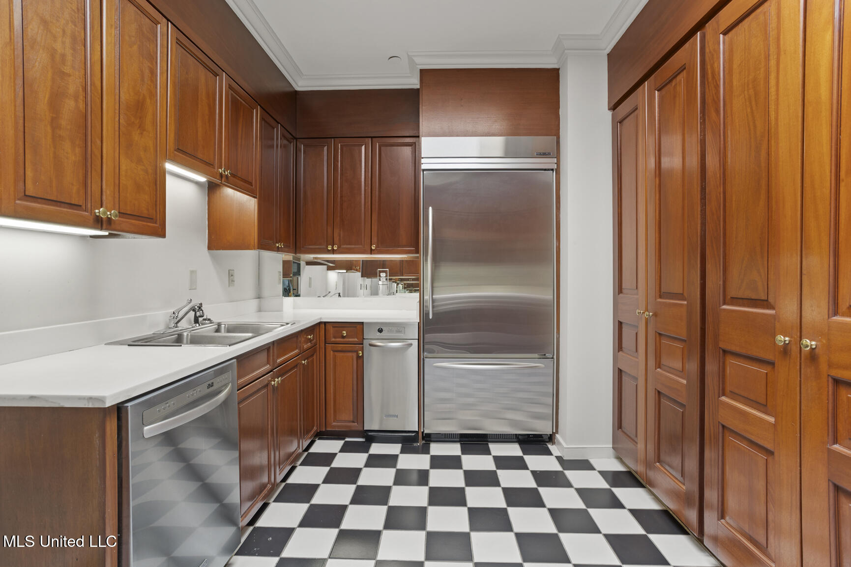 1200 Meadowbrook Road, Unit 49 Jackson, MS 39206 - Photo 15 of 40 49 Barrington-14