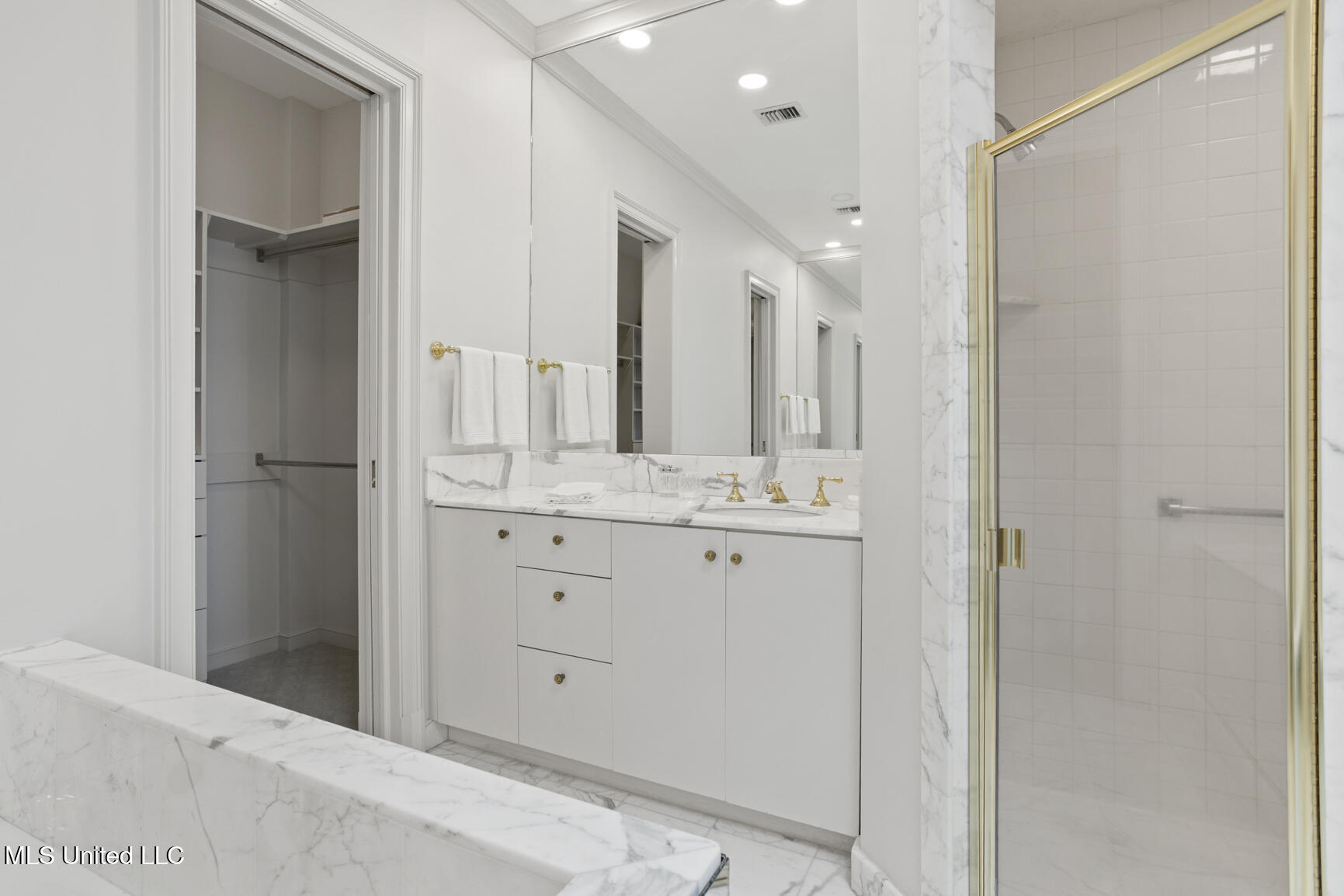 1200 Meadowbrook Road, Unit 49 Jackson, MS 39206 - Photo 24 of 40 49 Barrington-23